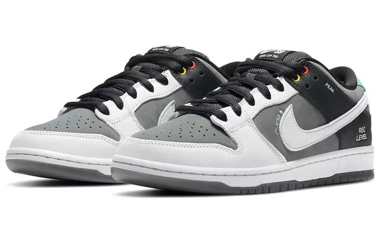 耐克 Nike SB Dunk Low Pro Iso “VX1000 Camcorder” 黑灰白 摄像机 男女同款 CV1659-001