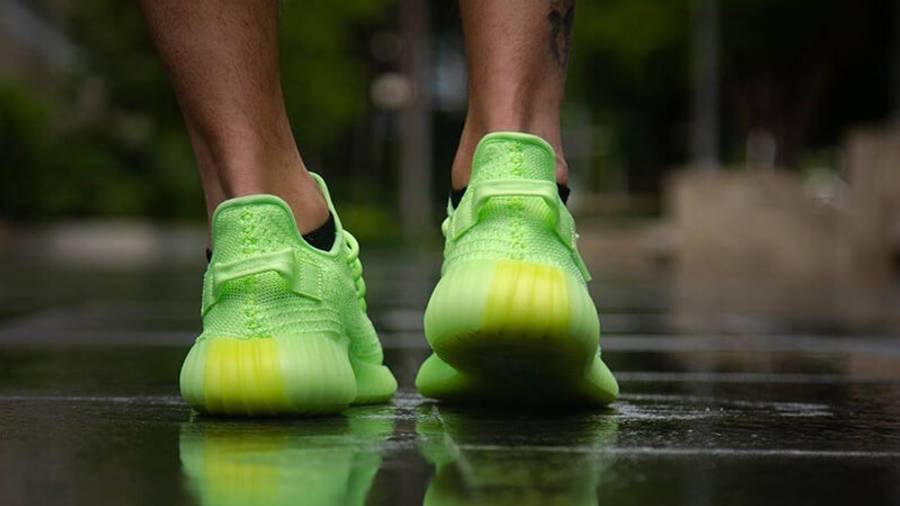阿迪达斯 adidas Yeezy Boost 350 V2 Glow 深绿色 EG5293