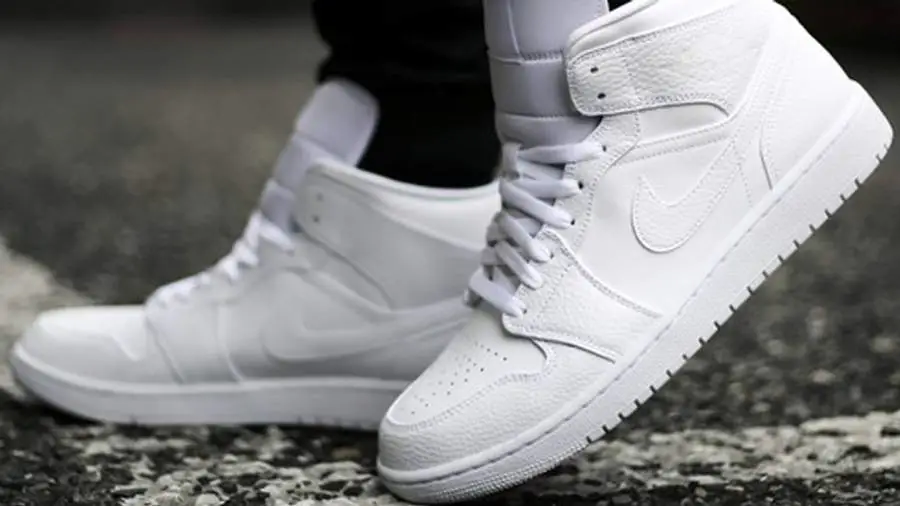 Triple White, AJ1, Air Jordan 1 Mid, Air Jordan 1 - 乔丹 Air Jordan 1 Mid Triple White AJ1中帮 全白 554724-130