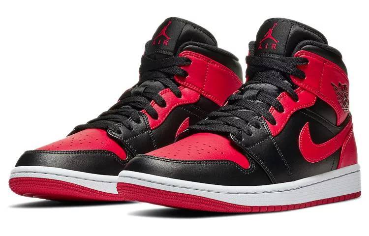 乔丹 Air Jordan 1 Mid Bred AJ1 中帮 黑红 小禁穿 554724-074