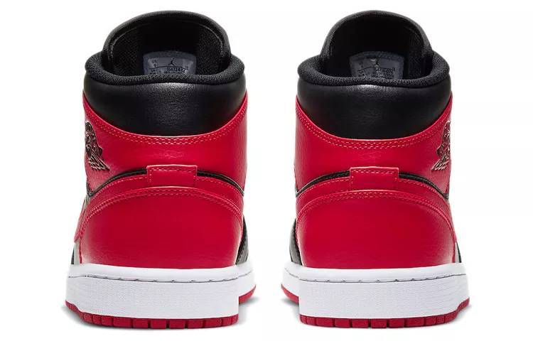 乔丹 Air Jordan 1 Mid Bred AJ1 中帮 黑红 小禁穿 554724-074