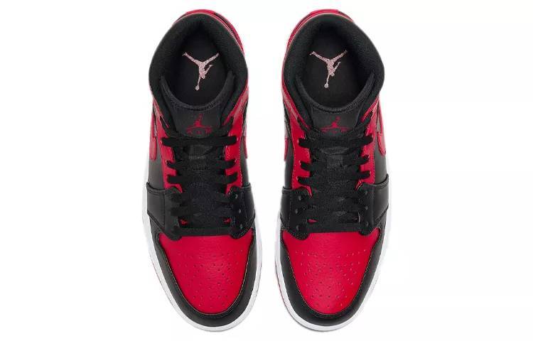 乔丹 Air Jordan 1 Mid Bred AJ1 中帮 黑红 小禁穿 554724-074