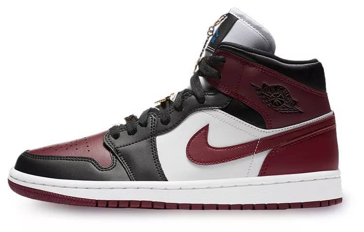 乔丹 Air Jordan 1 Mid Bred Toe 黑红脚趾 篮球鞋 AJ1 中帮 554724-066