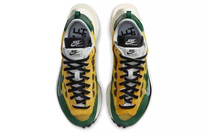 Sacai x Nike VaporWaffle “Tour Yellow” 黄绿 男女同款 CV1363-700