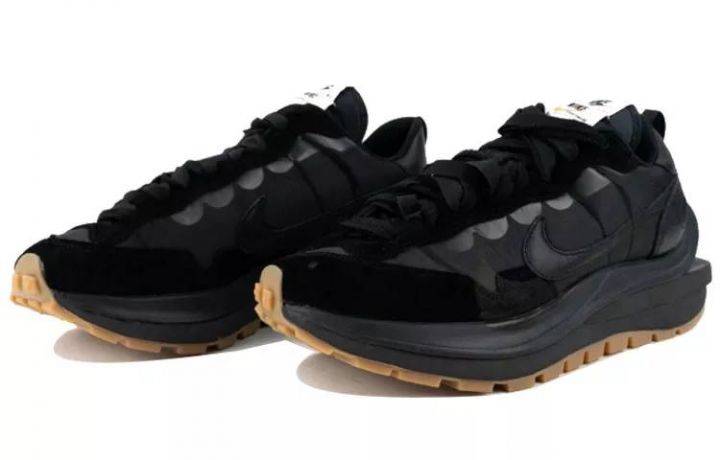 Sacai x Nike Vaporwaffle “Nylon Black” 黑灰 生胶 DD1875-001