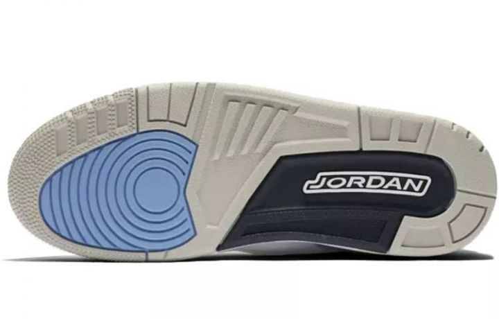 乔丹 Air Jordan 3 Retro Valor Blue 北卡蓝 CT8532-104