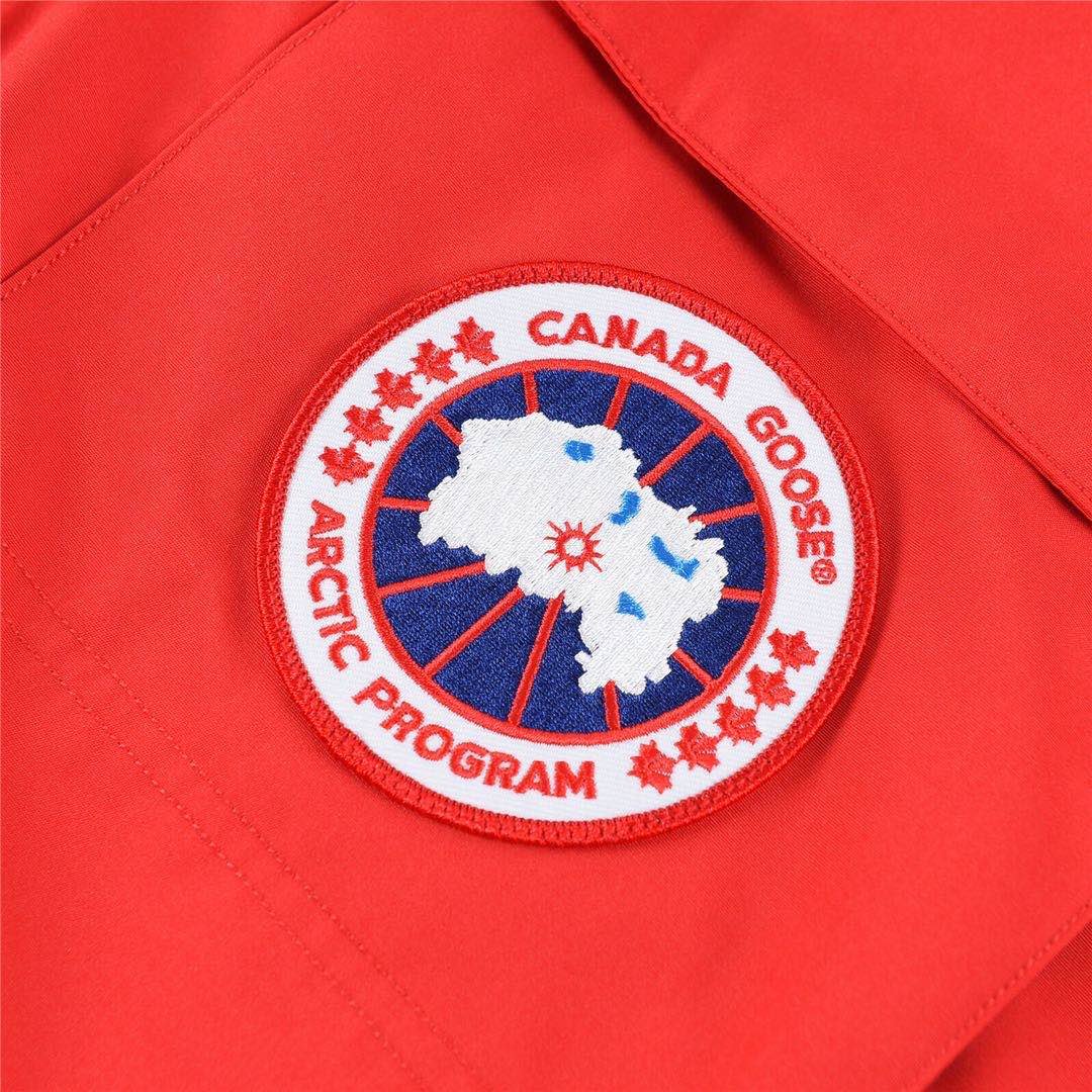 - canada goose 加拿大鹅  08远征款 中长款羽绒服 大红色