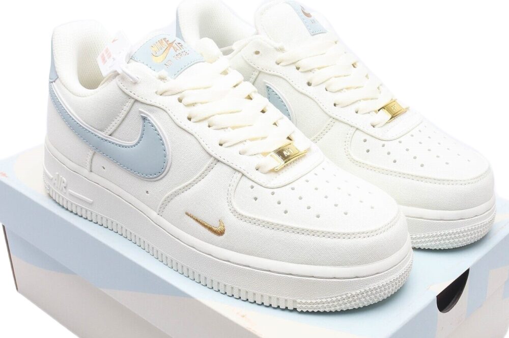 耐克 Nike Air Force 1 ’07 空军一号 白蓝双勾 CZ0270