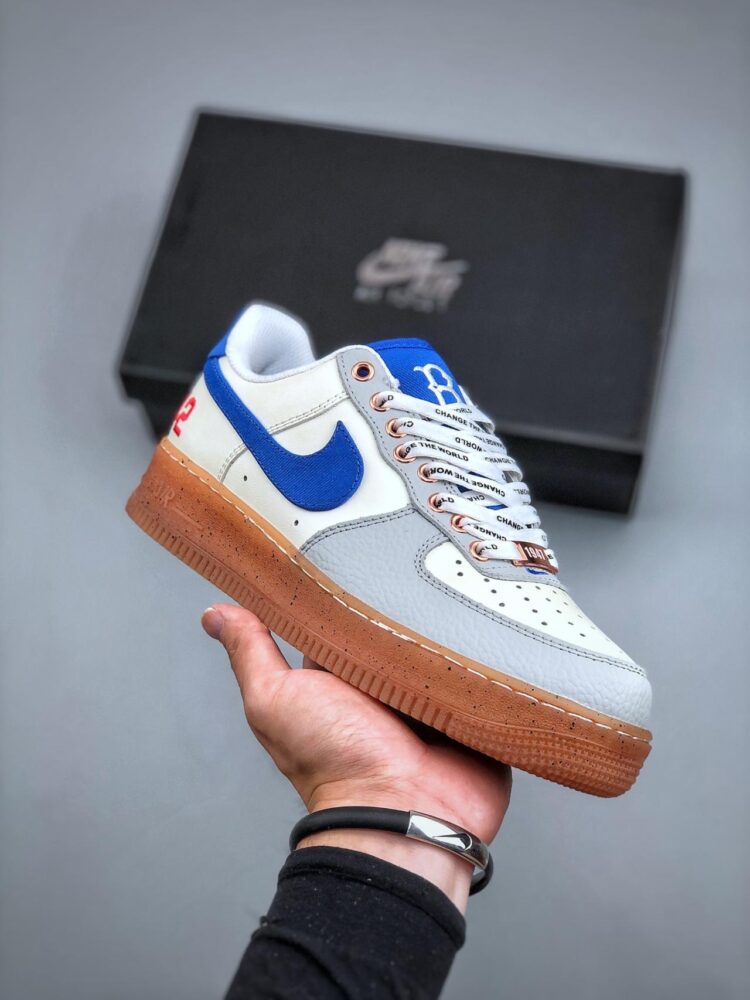 耐克 Nike Air Force 1Low'Jackie Robinson' 经典潮流 耐磨防滑 低帮 休闲板鞋 男款 米灰蓝 FN1868 100 球鞋, 板鞋, 休闲板鞋, Nike Air Force 1Low'Jackie Robinson', Nike Air Force 1, FN1868 100, Air Force 1 - 耐克 Nike Air Force 1Low'Jackie Robinson' 经典潮流 耐磨防滑 低帮 休闲板鞋 男款 米灰蓝 FN1868 100