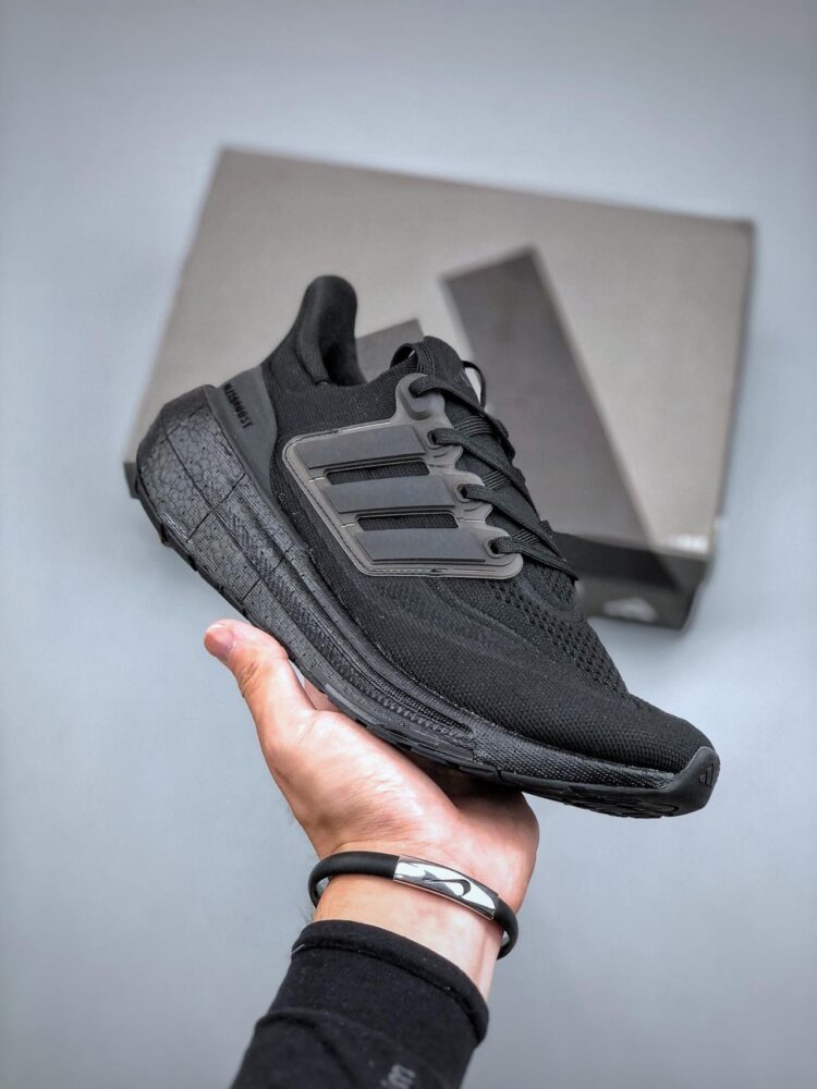 阿迪达斯 adidas Ultraboost Light 减震防滑耐磨 低帮 休闲跑步鞋 男女同款 黑色 GZ5159 跑鞋, 跑步鞋, GZ5159, Adidas Ultraboost Light - 阿迪达斯 adidas Ultraboost Light 减震防滑耐磨 低帮 休闲跑步鞋 男女同款 黑色 GZ5159