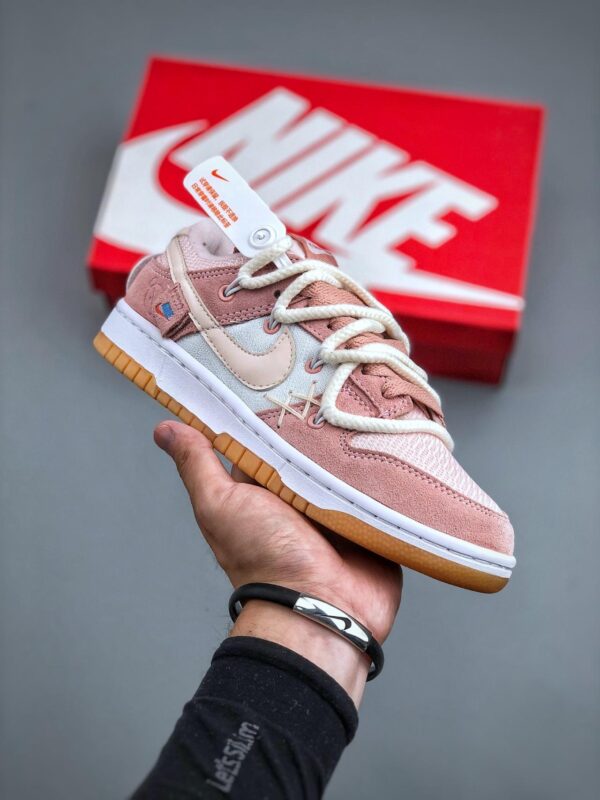 运动板鞋, 板鞋, 情人节, Nike Dunk Low, DJ5318 640 - 耐克 Nike Dunk Low 情人节 卡斯制造 扣子眼小熊 低帮 休闲运动板鞋 女款 白粉 DJ5318 640