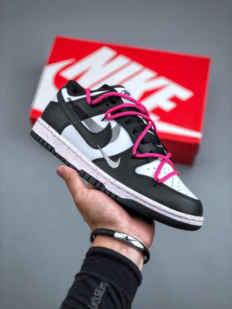 耐克 Nike Dunk Low Multi-Color Swoosh 灰玫三勾 防滑耐磨 低帮 休闲运动板鞋 女款 黑白灰紫 FD4623-133 运动板鞋, 球鞋, 板鞋, Nike Dunk Low Multi-Color Swoosh, Nike Dunk Low, FD4623-133 - 耐克 Nike Dunk Low Multi-Color Swoosh 灰玫三勾 防滑耐磨 低帮 休闲运动板鞋 女款 黑白灰紫 FD4623-133