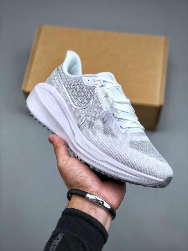 跑步鞋, Nike AIR Zoom VOMERO 17, FB1309 006 - 耐克 Nike AIR Zoom VOMERO 17 轻量缓震 透气防滑 低帮 运动跑步鞋 白色 FB1309 006