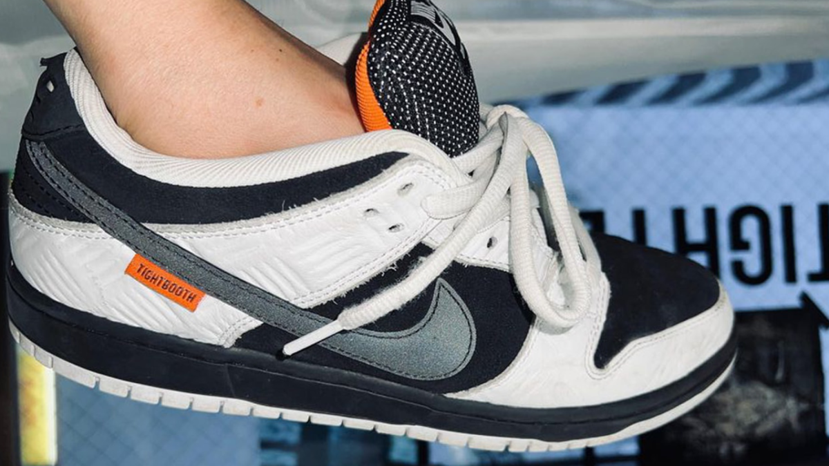 运动鞋, 球鞋, 服装, SB Dunk Low, Nike SB Dunk Low, Nike Dunk Low, AJ4, AJ3, Air Jordan 3, Air Jordan 1 Low, Air Jordan 1 - 提前看一下TIGHTBOOTH x Nike SB Dunk Low。