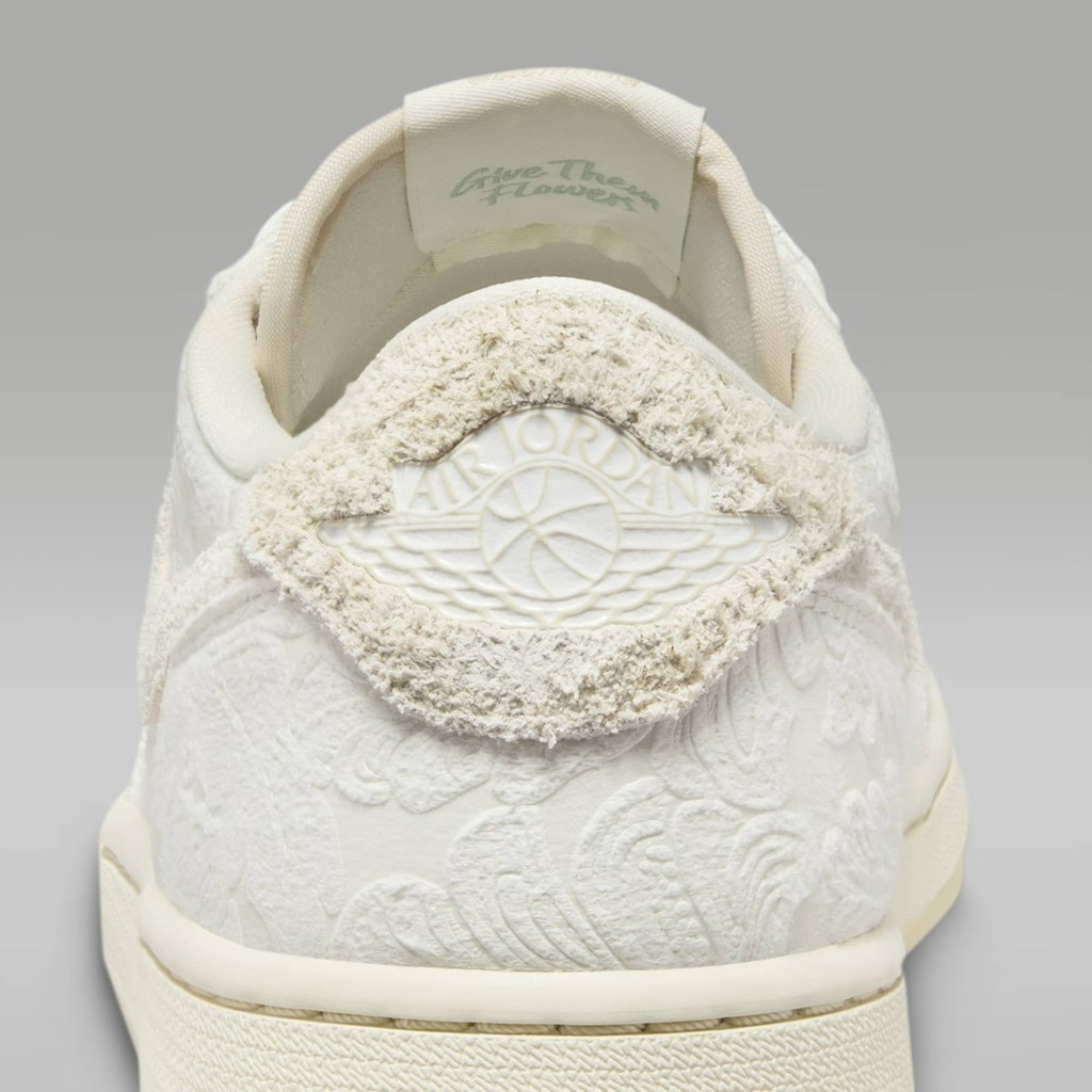篮球鞋, Give Them Flowers, Chris Paul, AJ1, AJ, Air Jordan 1 Low OG, Air Jordan 1 - 备受期待！保罗AJ1即将登场！