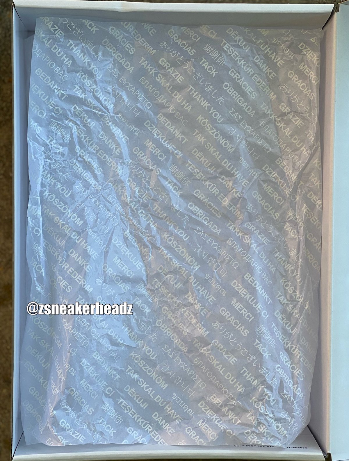迈克尔·乔丹, Air Jordan 11, Air Jordan 1 - “感恩”Air Jordan 11 将于12月9日发布