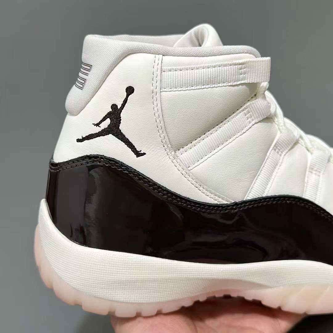 运动鞋, AR0715-101, Air Jordan 11 Neapolitan, Air Jordan 11, Air Jordan 1 - "女士空中乔丹11“那不勒斯风味”将于11月11日发布"