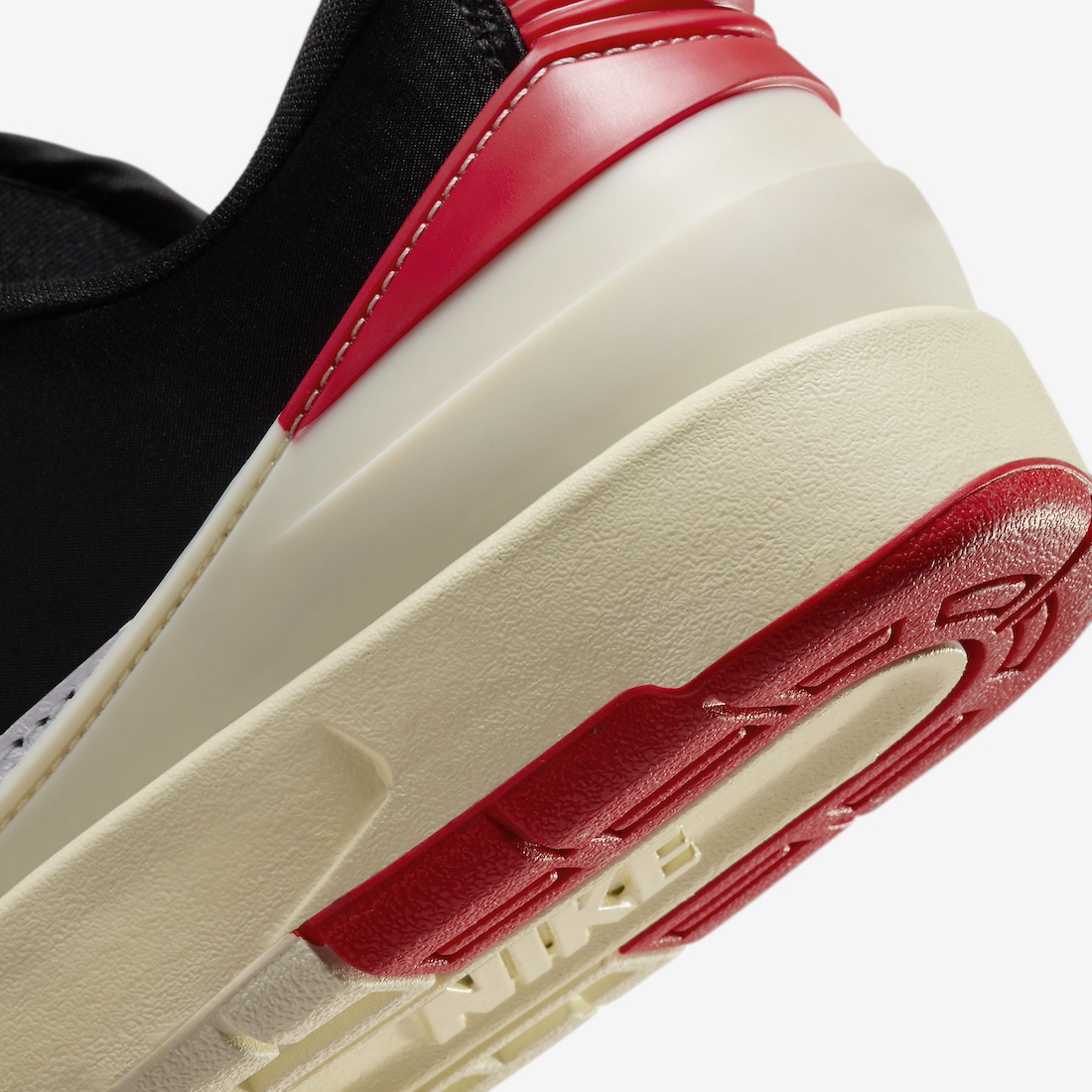 运动鞋, 芝加哥, Air Jordan 2 Low, Air Jordan 2 - 女子Air Jordan 2低帮鞋“芝加哥扭曲”将于11月21日发布