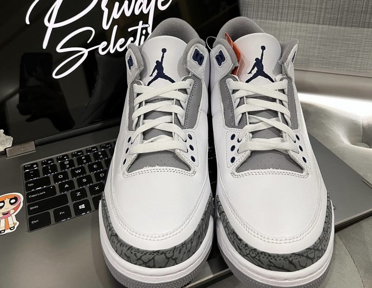 Air Jordan 3 - 2024年1月发布的Air Jordan 3“深夜海军蓝”