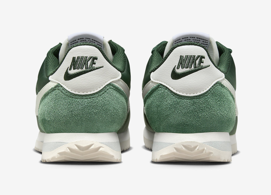 运动鞋, 跑鞋, 俄勒冈, Nike Cortez, Nike - 10月24日发布：耐克Cortez“Fir”