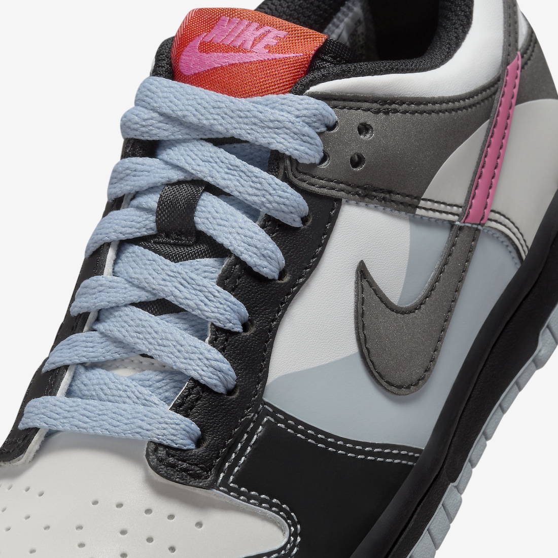 运动鞋, 耐克运动鞋, Nike Sportswear, Nike Dunk Low GS, Nike Dunk Low - 1. 新款儿童耐克运动鞋《跳舞》将于2024年1月发布
2. 2024年1月发售：儿童耐克Dunk Low系列《舞蹈》鞋款
3. 儿童耐克Dunk Low “Dance”鞋款将于2024年1月发布 
4. 2024年1月发布：儿童耐克Dunk Low “Dance”鞋款