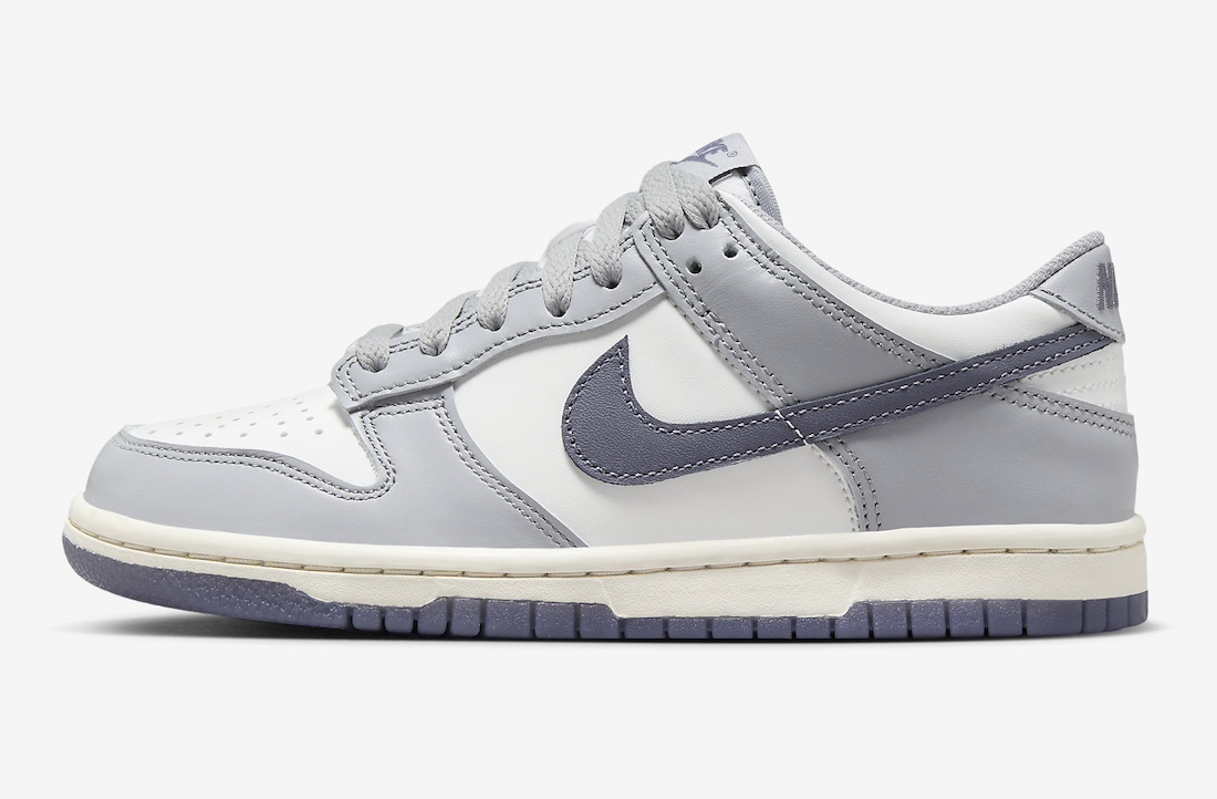 运动鞋, 耐克运动鞋, Nike Dunk Low GS, Nike Dunk Low - Nike Dunk Low GS “Platinum Tint” 将于2024年春季发布