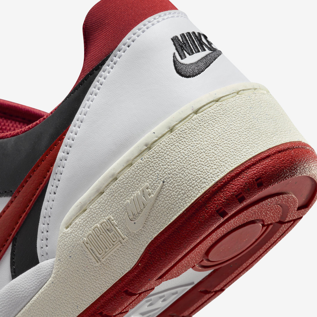 运动鞋, 耐克运动鞋, 篮球鞋, 球鞋, Nike Sportswear, Nike Full Force Low, Nike Air Max 1, Air Max 1 - "Nike全力低帮'神秘红'现已上市"