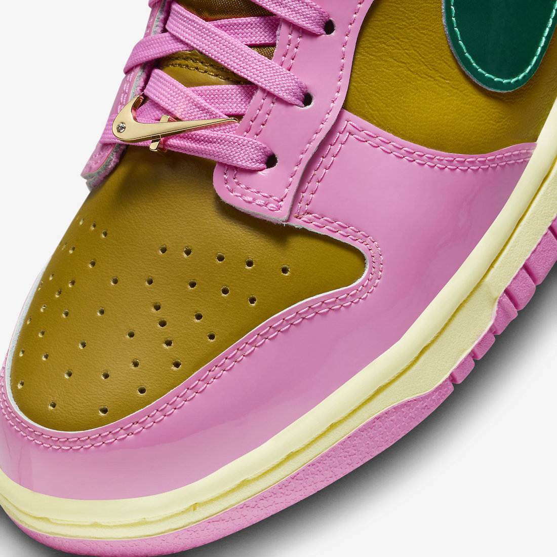 Nike Sportswear, Nike Dunk Low, Nike, Dunk Low, Dunk - 10月24日发布Parris Goebel x Nike Dunk Low