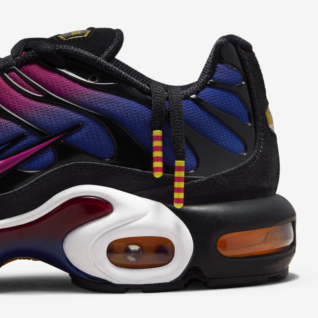 运动鞋, 服装, T恤, Nike Sportswear, Nike Air Max Plus, Air Max Plus, Air Max 1 - Nike Air Max Plus “FC Barcelona”于2023年10月发布