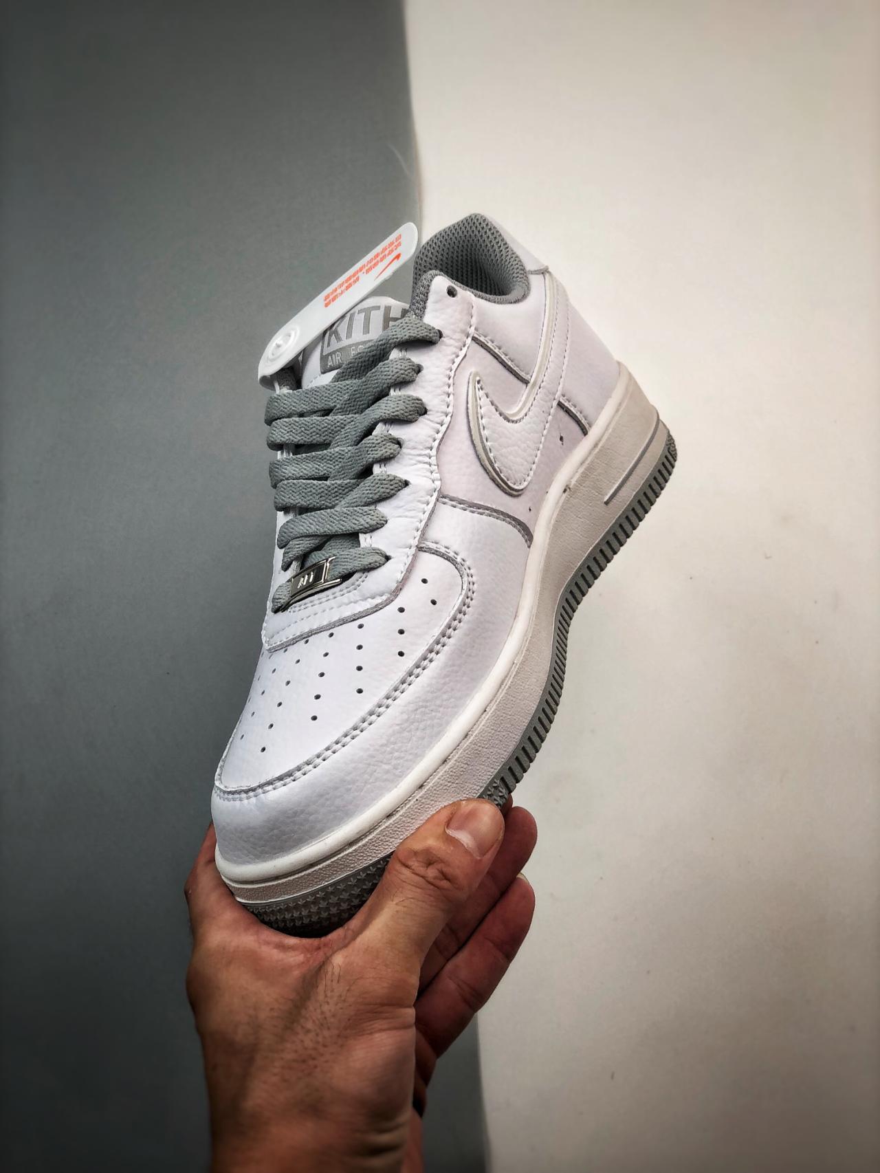运动鞋, Air Force 1 Low, Air Force 1 - Kith x Air Force 1 Low 联名白灰 鞋帮高度：低帮 颜色：白灰 货号：KT1659-009