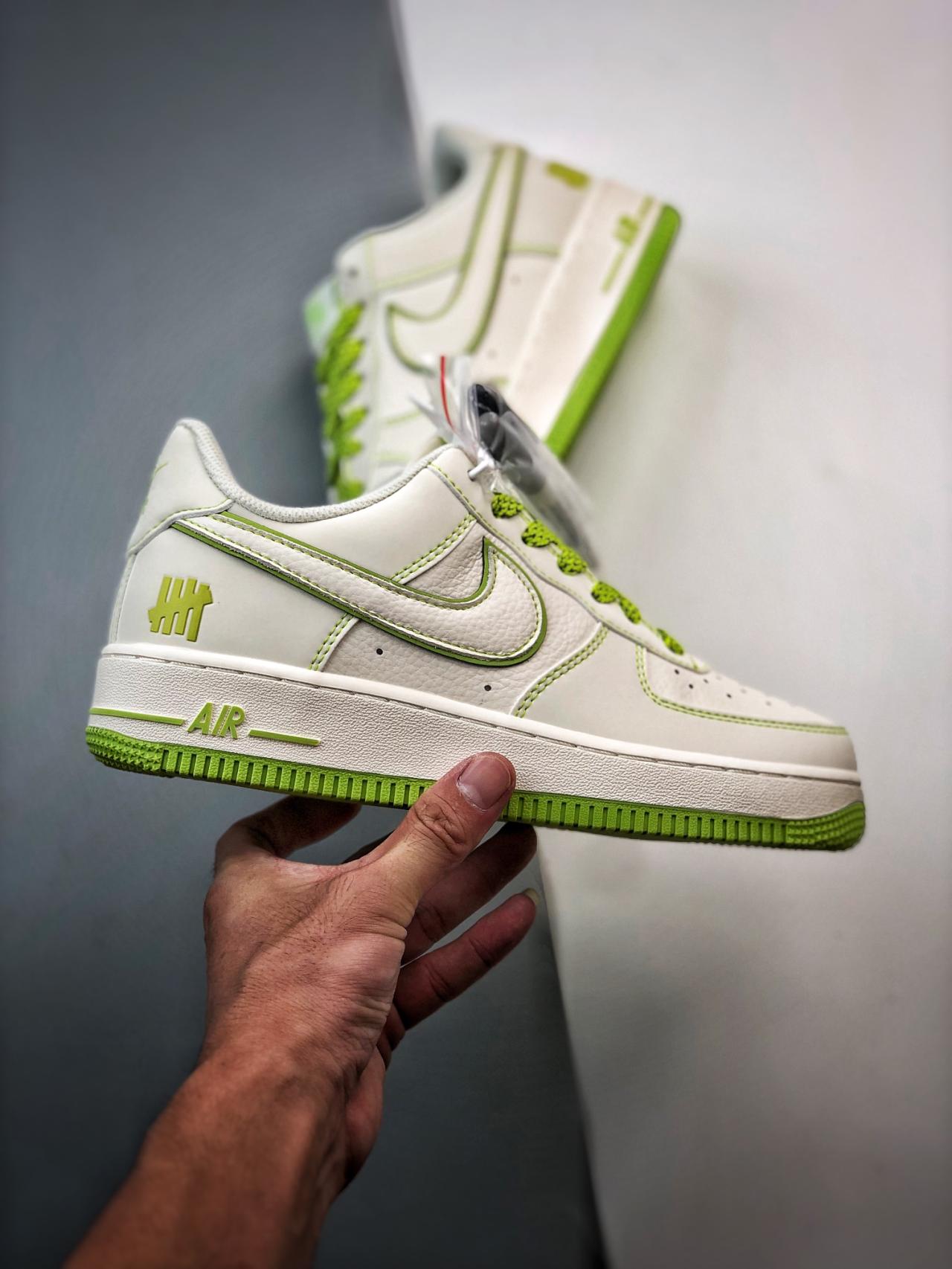 运动鞋, 跑鞋, 空军一号, NIke Air Force 1 '07, Nike Air Force 1, Air Force 1 - Nike Air Force 1 '07 Low 五道杠苹果绿 鞋帮高度低帮 绿色 货号：UN3699-088