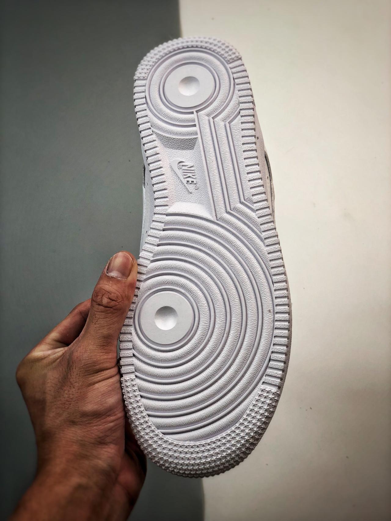运动鞋, 篮球鞋, 球鞋, Air Force 1 - Air Force 1 '07 Low 藤原浩闪电白灰 高帮篮球鞋 货号：TT0801-605