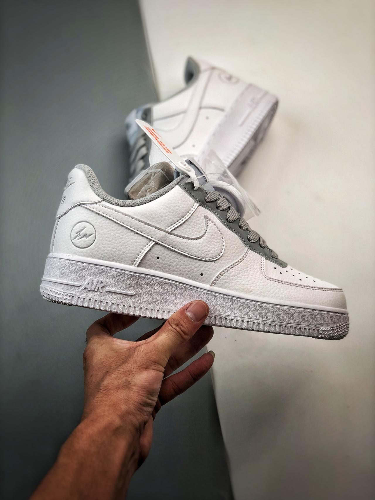运动鞋, 篮球鞋, 球鞋, Air Force 1 - Air Force 1 '07 Low 藤原浩闪电白灰 高帮篮球鞋 货号：TT0801-605