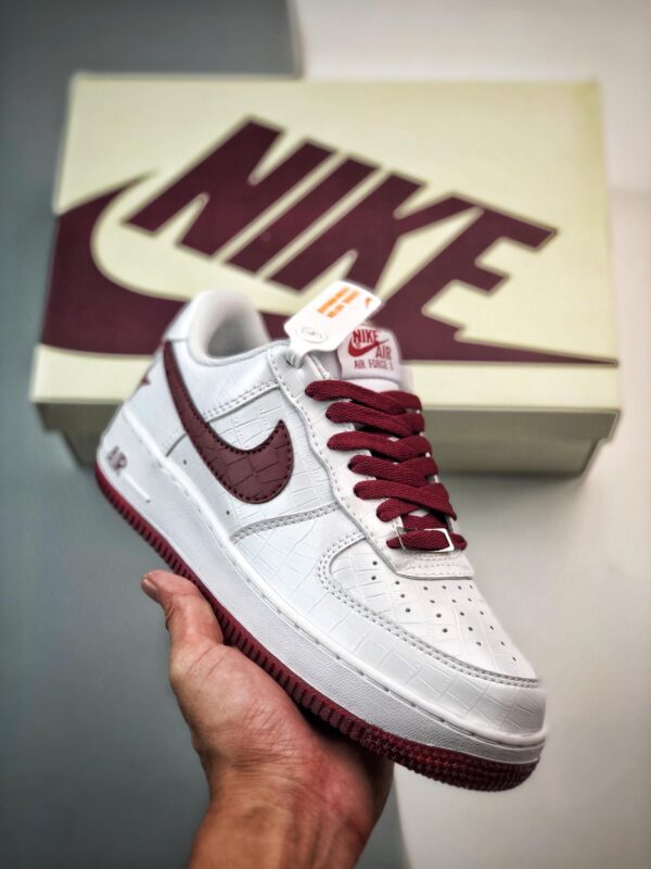 运动鞋, 空军一号, 服装, Air Force 1 - Air Force 1 '07 Low 闪电白酒红 货号：DD0614-335