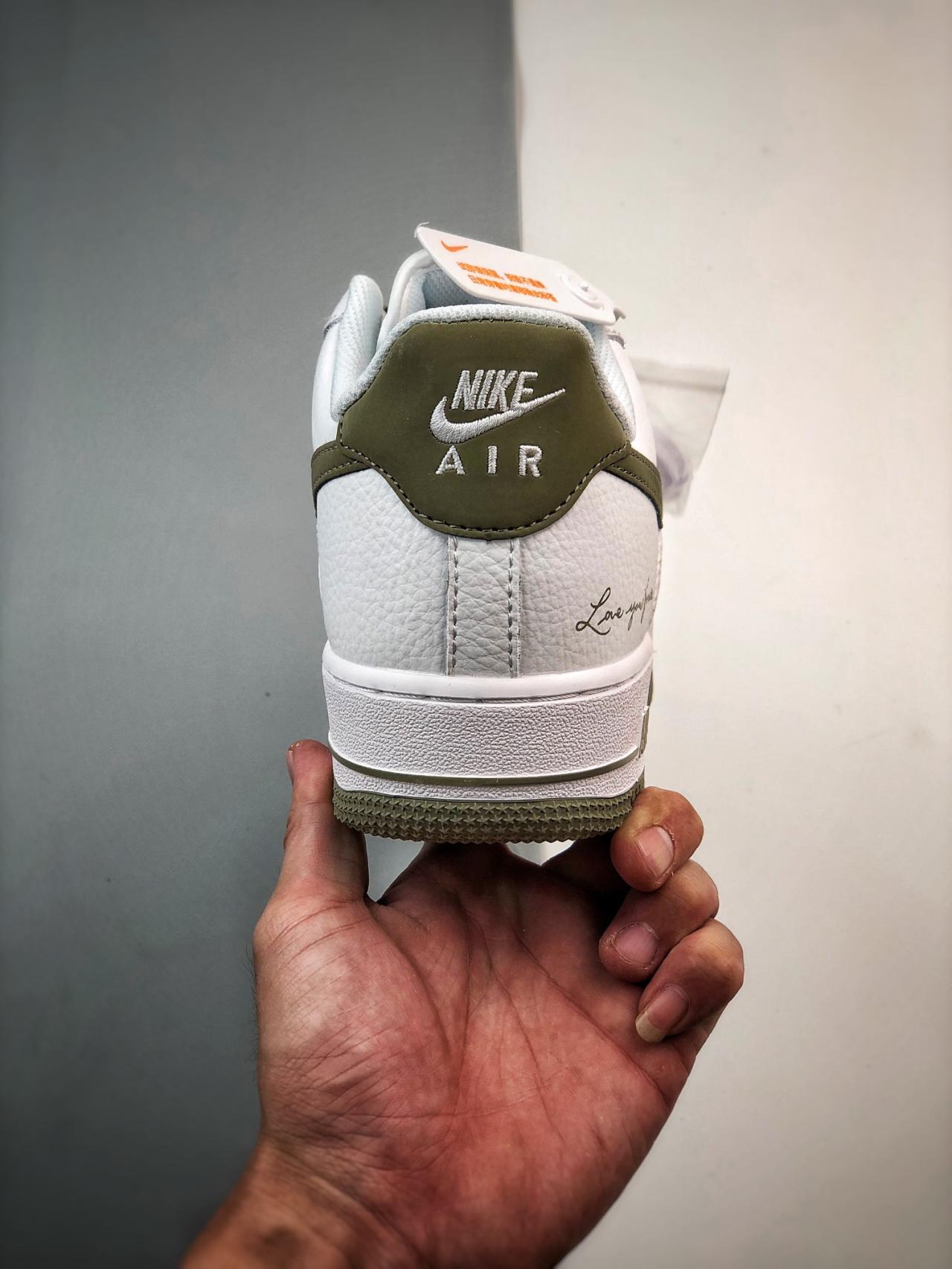 运动鞋, 篮球鞋, 球鞋, Air Force 1 Low, Air Force 1 - Drake x Air Force 1 Low 白橄榄绿 高帮篮球鞋 货号：LO1718-062