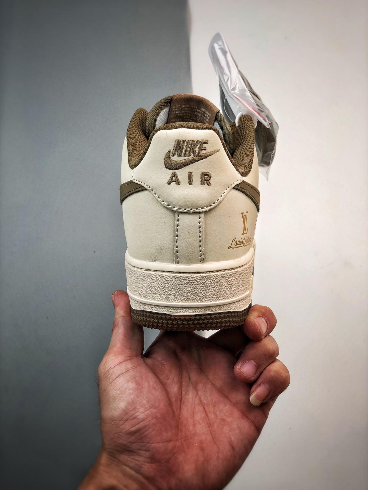 运动鞋, 篮球鞋, 球鞋, NIke Air Force 1 '07, Nike Air Force 1, Air Force 1 - Nike Air Force 1 '07 Low LV 钛金灰 高帮篮球鞋 货号：BS9055-832