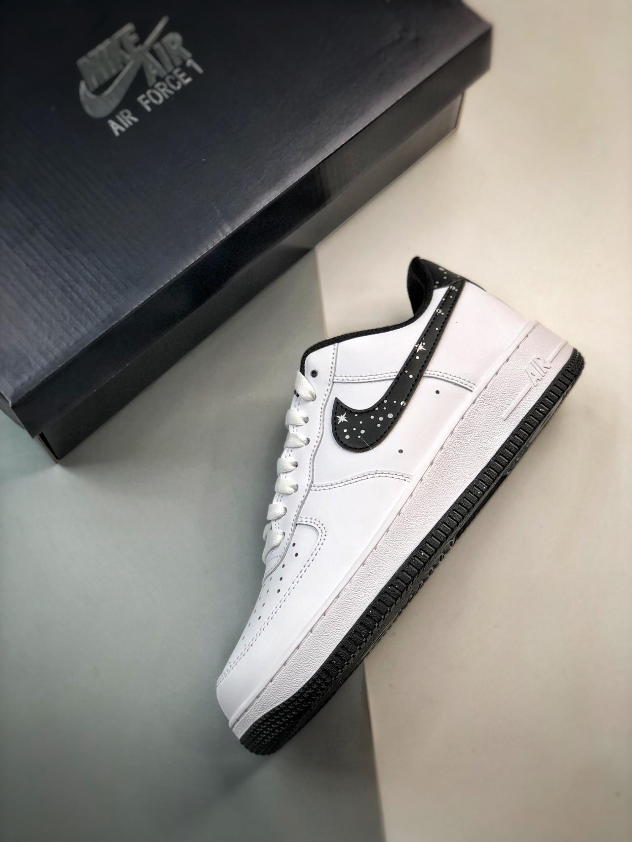 运动鞋, 篮球鞋, 球鞋, 满天星, 服装, Nike Air Force 1, Air Force 1 - Nike Air Force 1 '07 Low 白黑满天星 高帮篮球鞋 货号：FV6656-100