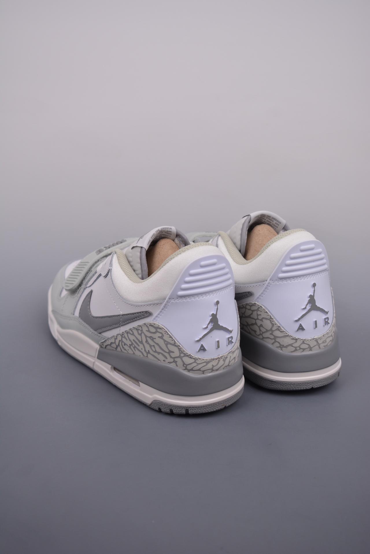 运动鞋, Air Jordan 3, Air Jordan 1 - Air Jordan Legacy 312 经典配色 高帮运动鞋 官方货号：FV8115 101SL