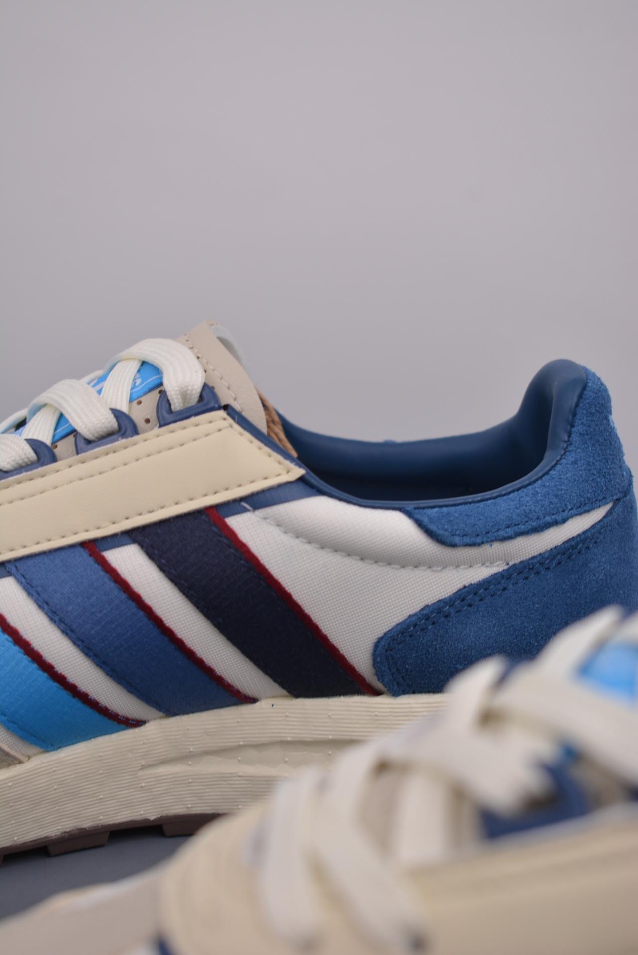 运动鞋, 跑鞋, 慢跑鞋 - Adidas Racing E5 Boost Prototype 百搭透气运动慢跑鞋 高帮 白色 货号：IE0498HS