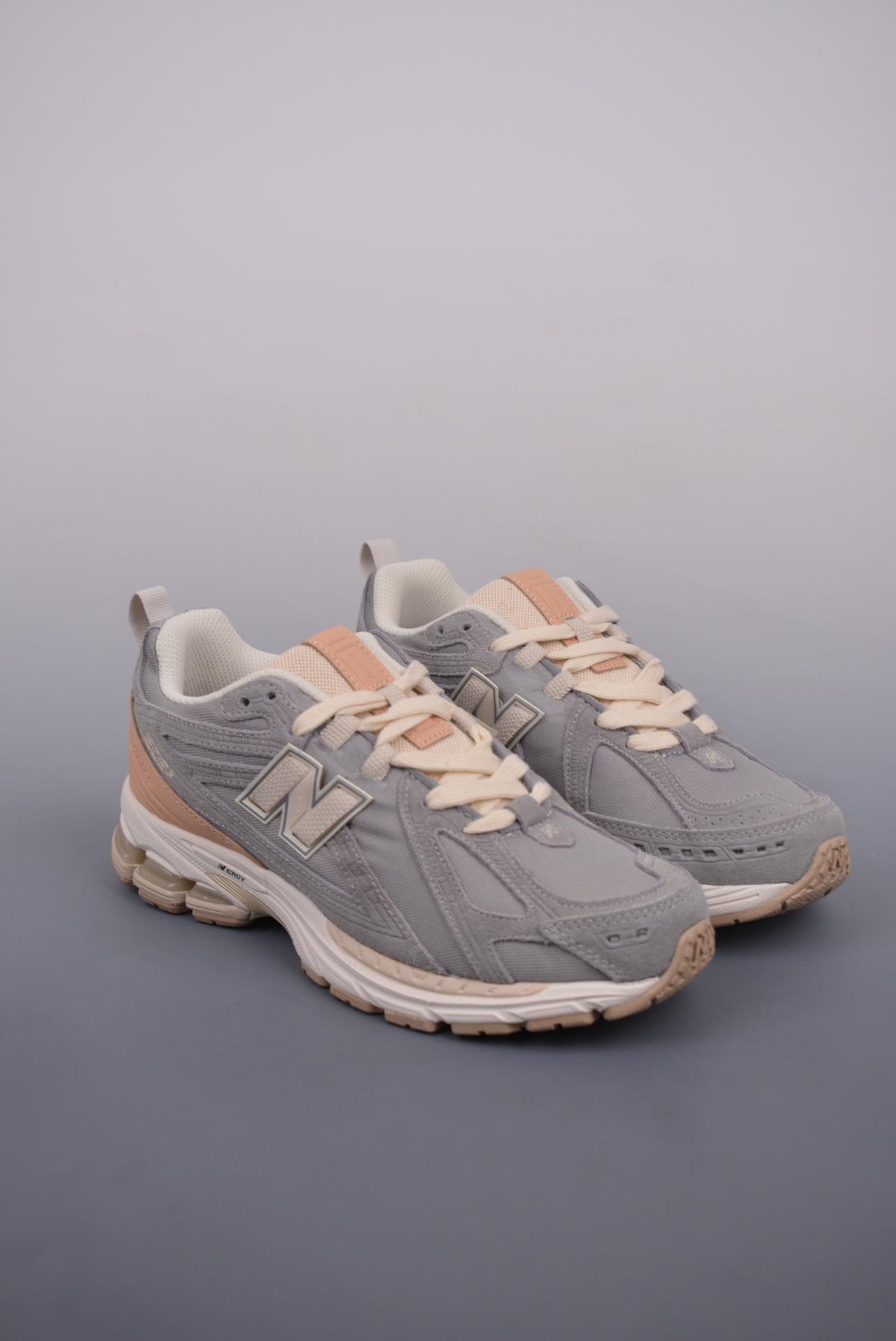 跑鞋, 老爹鞋, 复古跑鞋, New Balance - New Balance M1906 系列 复古单品宝藏老爹鞋款 高帮鞋 灰色 货号：M1906FA818