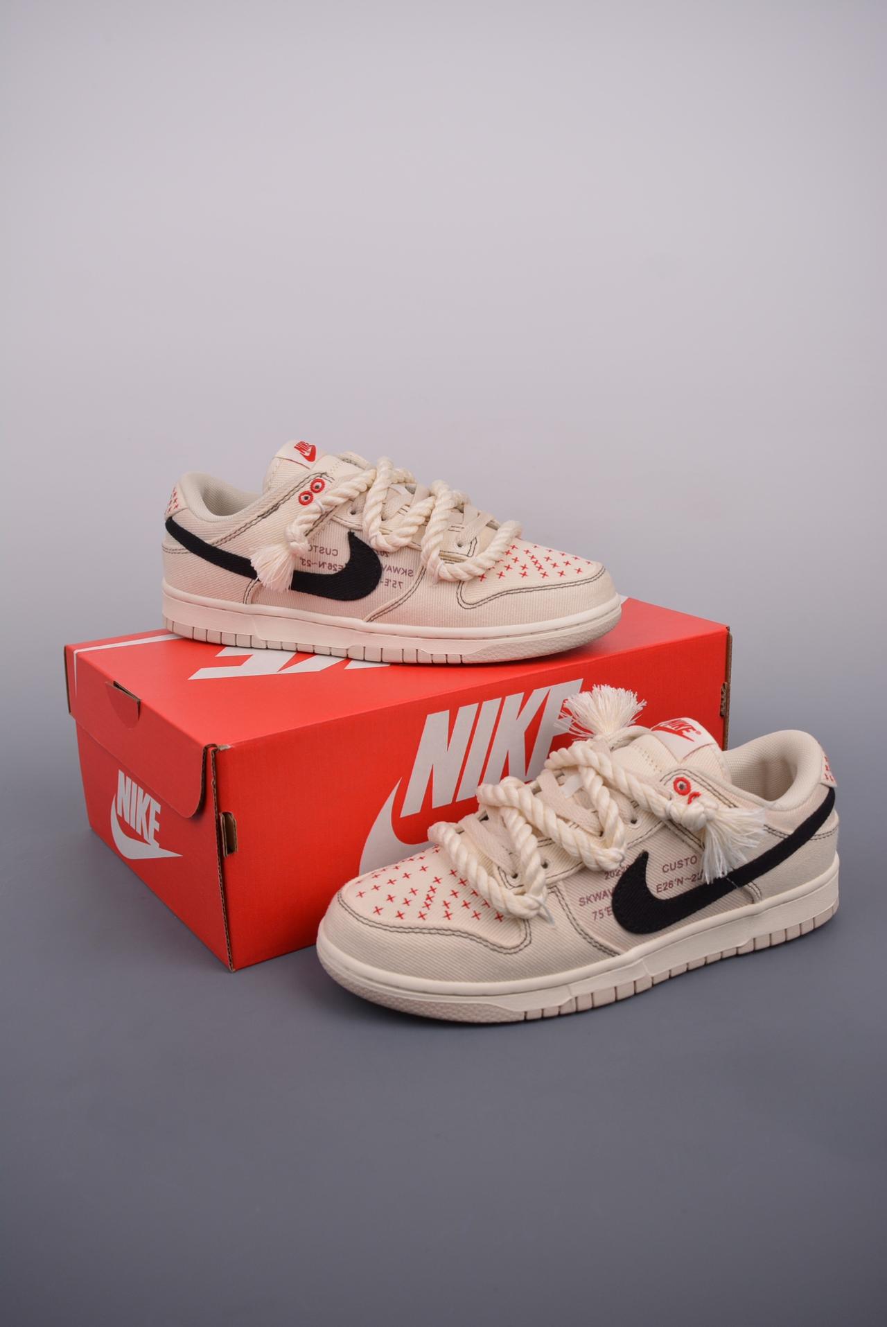 运动鞋, 解构, SB Dunk Low, Nike SB Dunk Low - Nike SB Dunk Low 氧化做旧 沙漠高街 头层纳帕皮 3D喷绘 鞋带解构麻绳鞋带 纯原大厂出品 极力推荐。官方货号：DV0834 100JS。尺码：36 36.5 37.5 38 38.5 39 40 40.5 41 42 42.5 43 44 44.5 45 46。