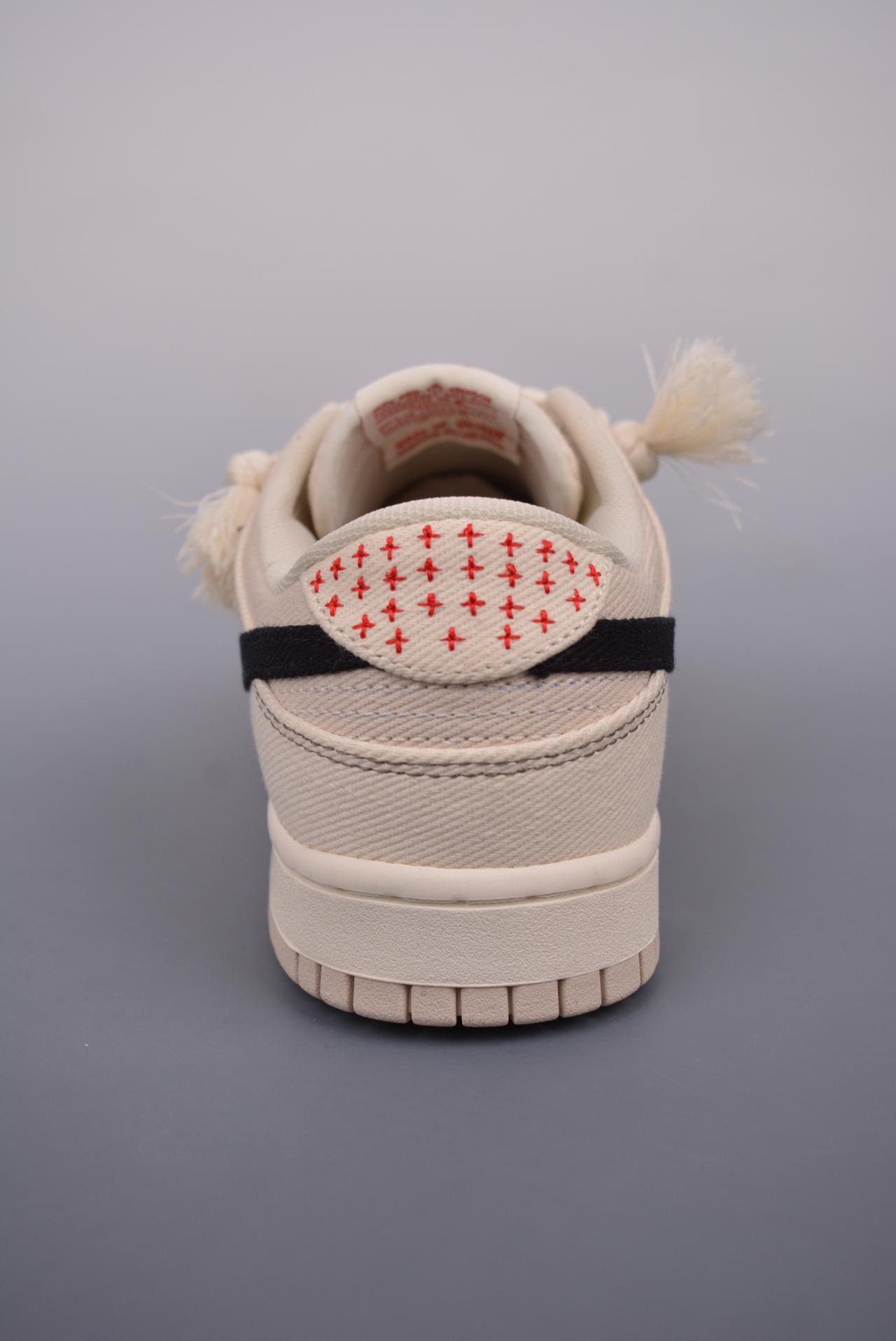 运动鞋, 解构, SB Dunk Low, Nike SB Dunk Low - Nike SB Dunk Low 氧化做旧 沙漠高街 头层纳帕皮 3D喷绘 鞋带解构麻绳鞋带 纯原大厂出品 极力推荐。官方货号：DV0834 100JS。尺码：36 36.5 37.5 38 38.5 39 40 40.5 41 42 42.5 43 44 44.5 45 46。