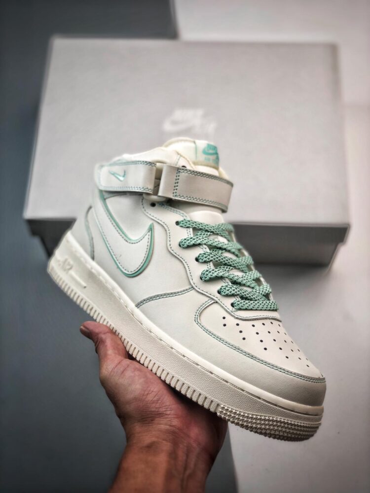 运动鞋, NIke Air Force 1 '07, Nike Air Force 1, Nike, Air Force 1 - Nike Air Force 1 '07 Mid 兔八哥炫绿3M 高帮运动鞋 货号：BY6899-695