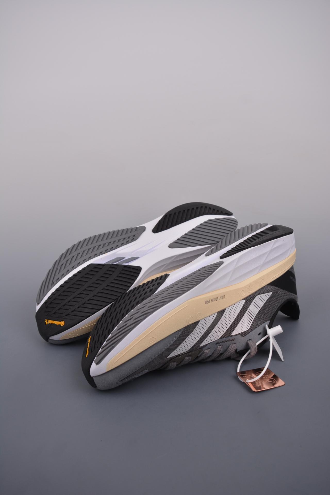 跑鞋, 跑步鞋, adidas Adizero - Adidas Adizero Boston 11 超轻发泡底 缓震透气跑步鞋 鞋帮高度：未提及 颜色：未提及 货号：GV7068JS
