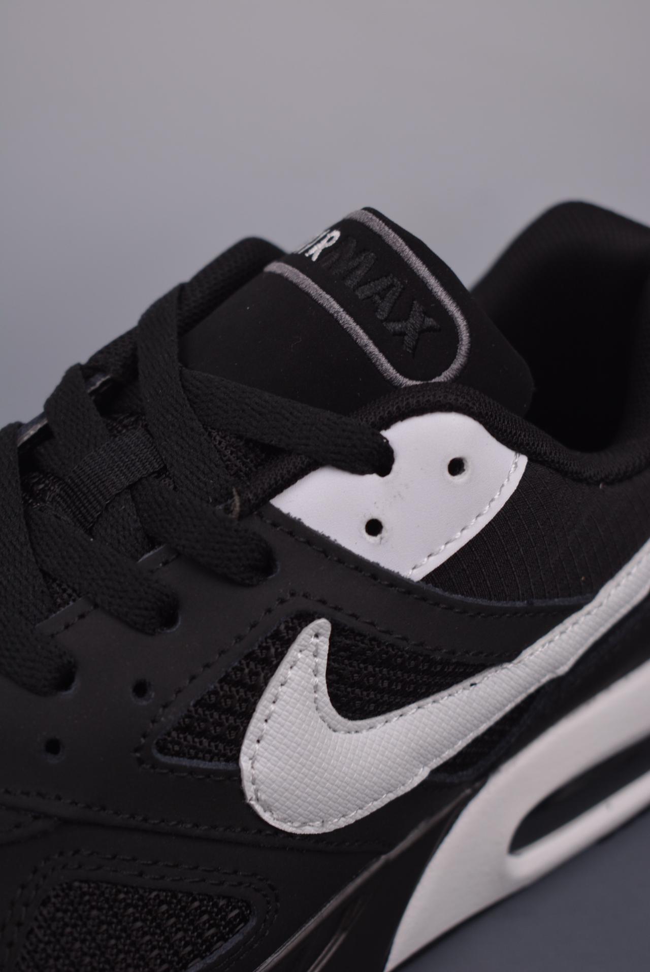 运动鞋, 跑鞋 - NIKE Air Max Ivo 耐克 Air Max Ivo 复古小气垫跑鞋 高帮 深厚的历史渊源 独特的流线形设计 官方货号：580518 011GF