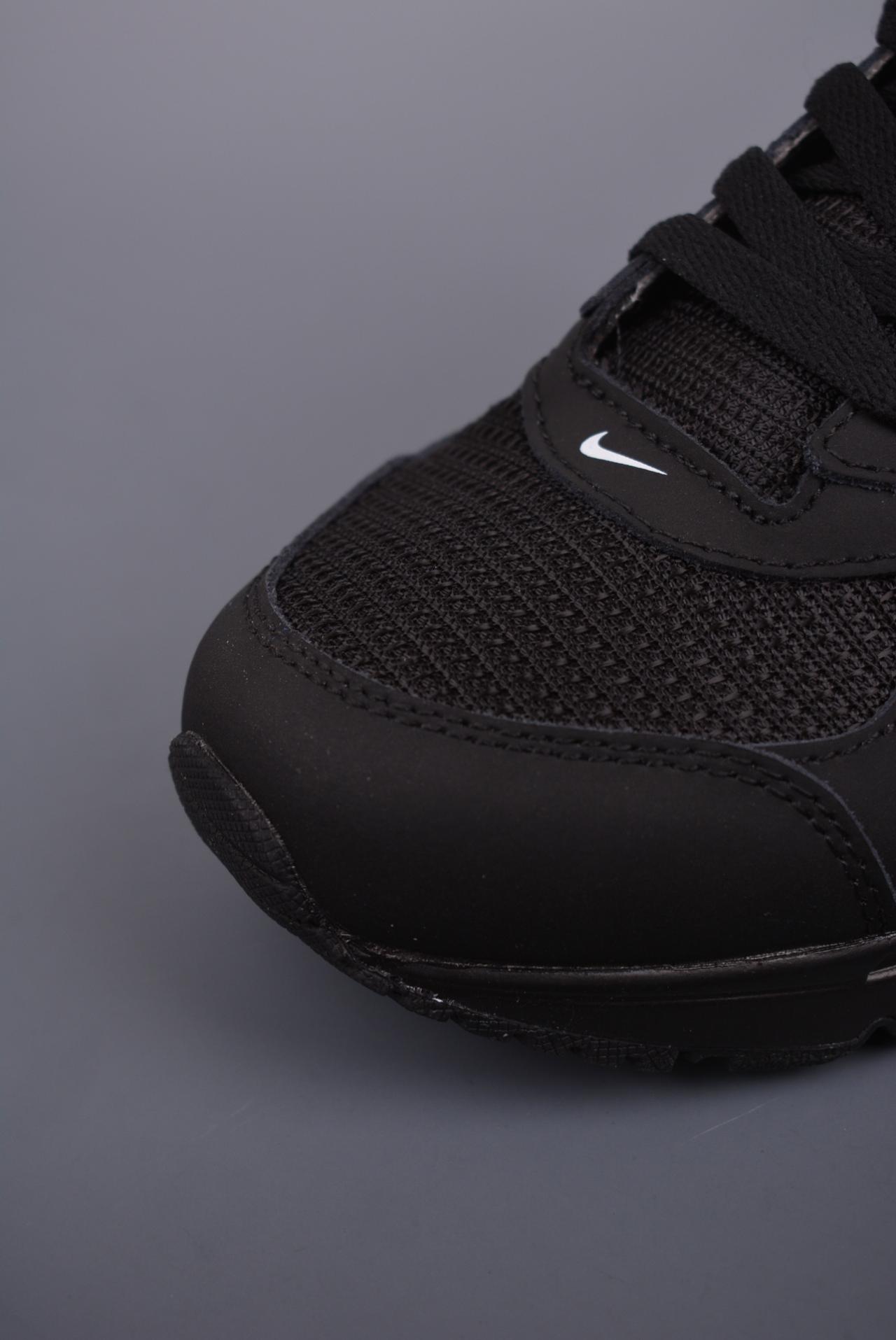 运动鞋, 跑鞋 - NIKE Air Max Ivo 耐克 Air Max Ivo 复古小气垫跑鞋 高帮 深厚的历史渊源 独特的流线形设计 官方货号：580518 011GF