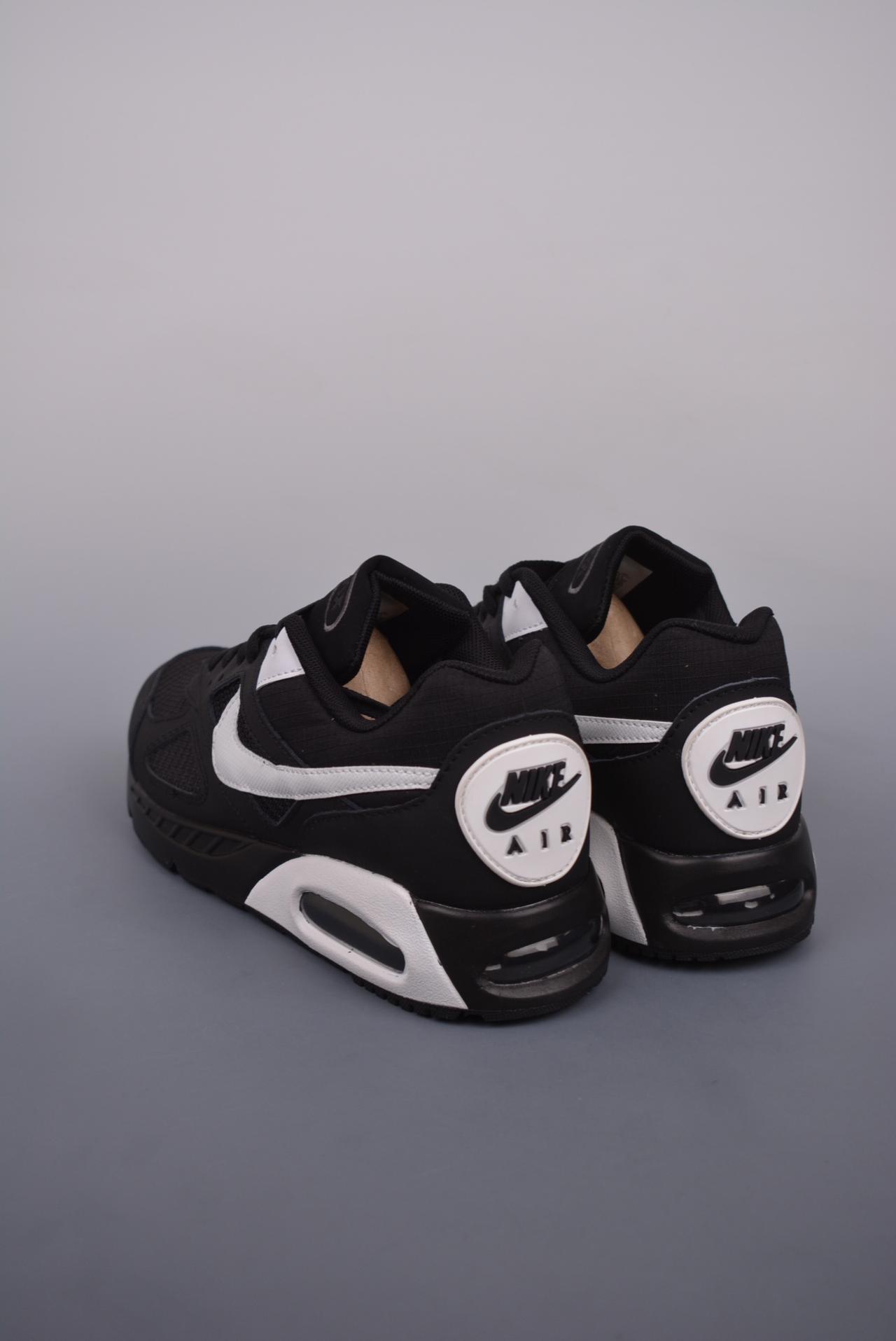 运动鞋, 跑鞋 - NIKE Air Max Ivo 耐克 Air Max Ivo 复古小气垫跑鞋 高帮 深厚的历史渊源 独特的流线形设计 官方货号：580518 011GF