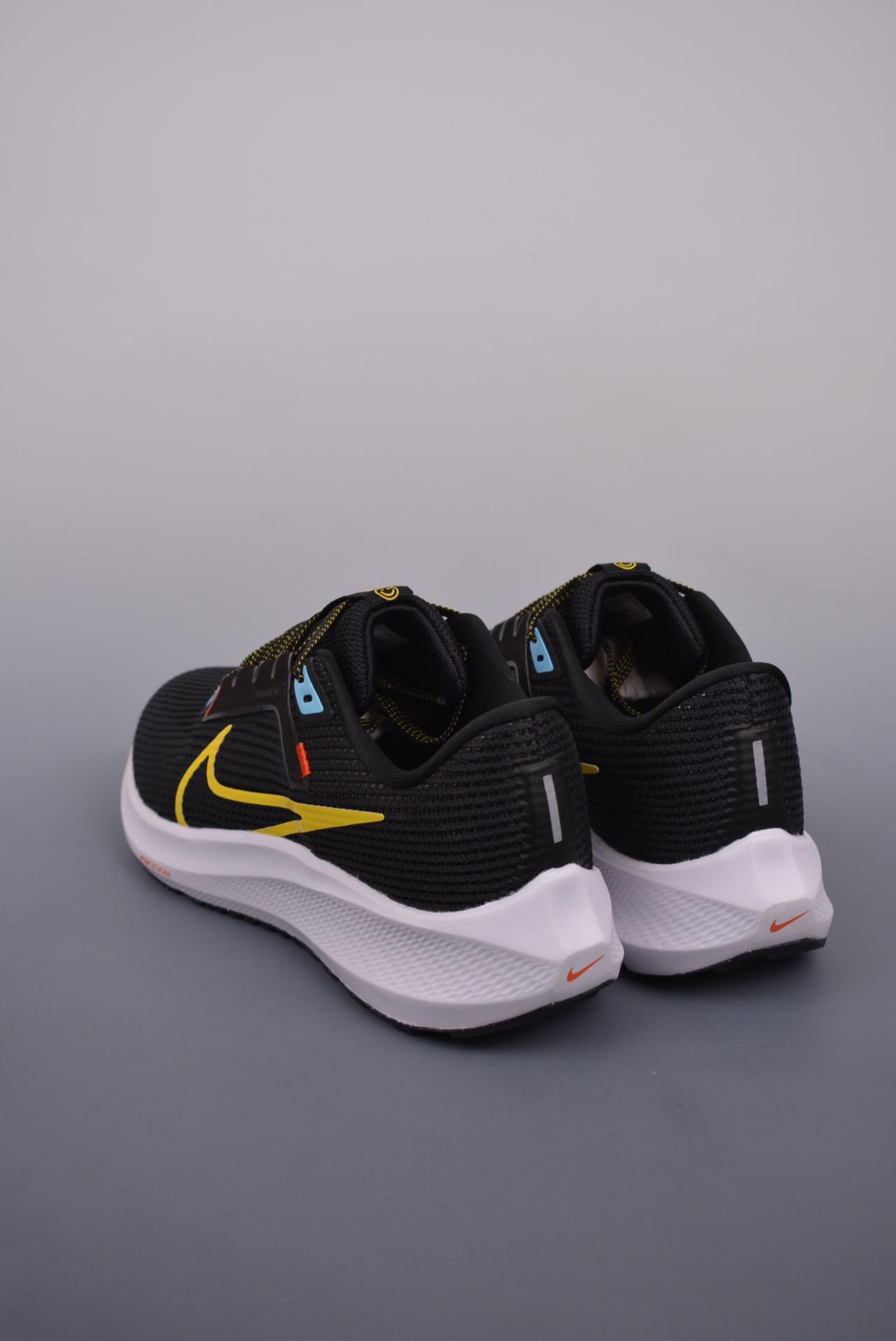 运动鞋, 篮球鞋, 球鞋 - Air Zoom Pegasus 40飞马系列 高帮 篮球鞋 灰色 货号：DV3854 002DX