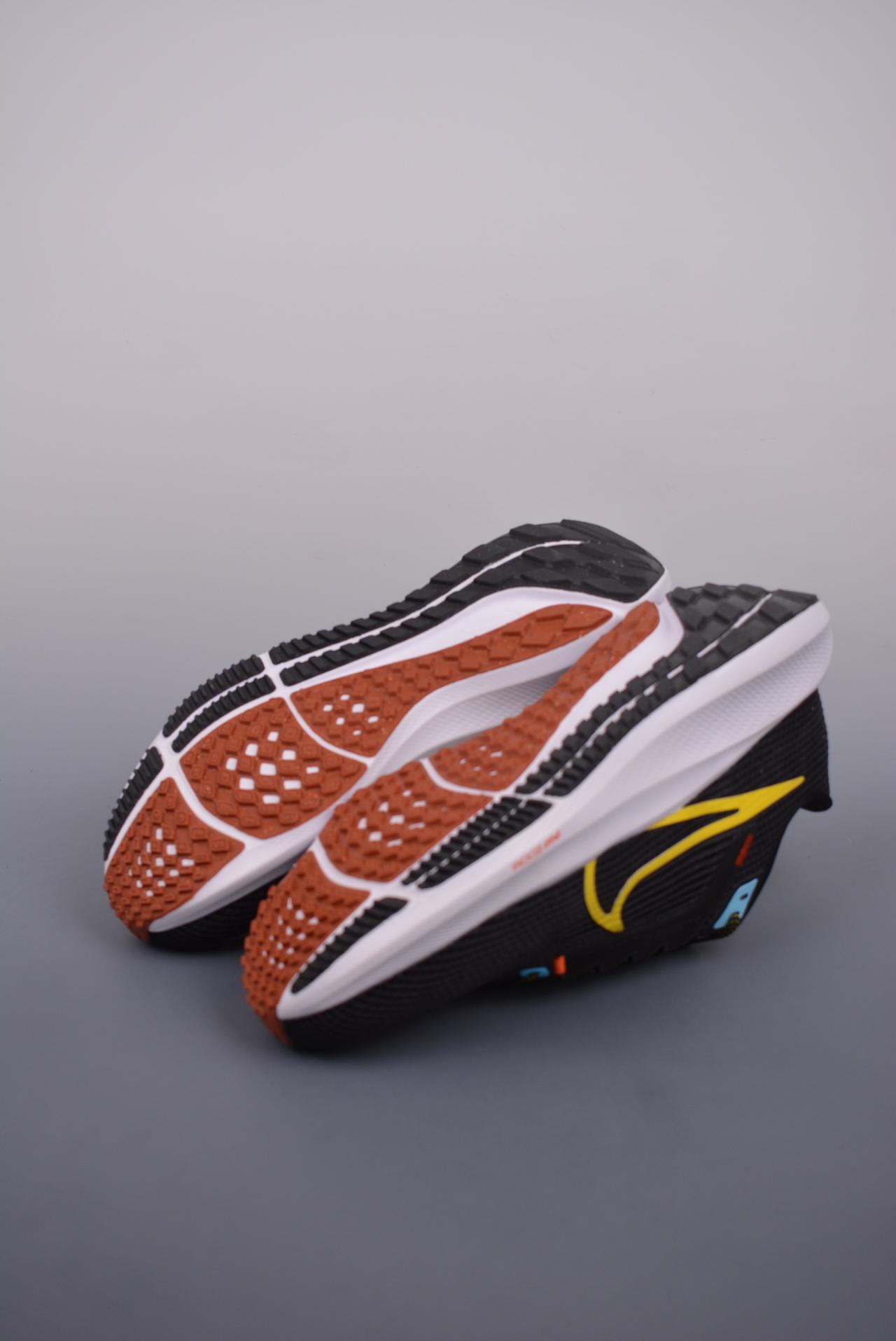 运动鞋, 篮球鞋, 球鞋 - Air Zoom Pegasus 40飞马系列 高帮 篮球鞋 灰色 货号：DV3854 002DX