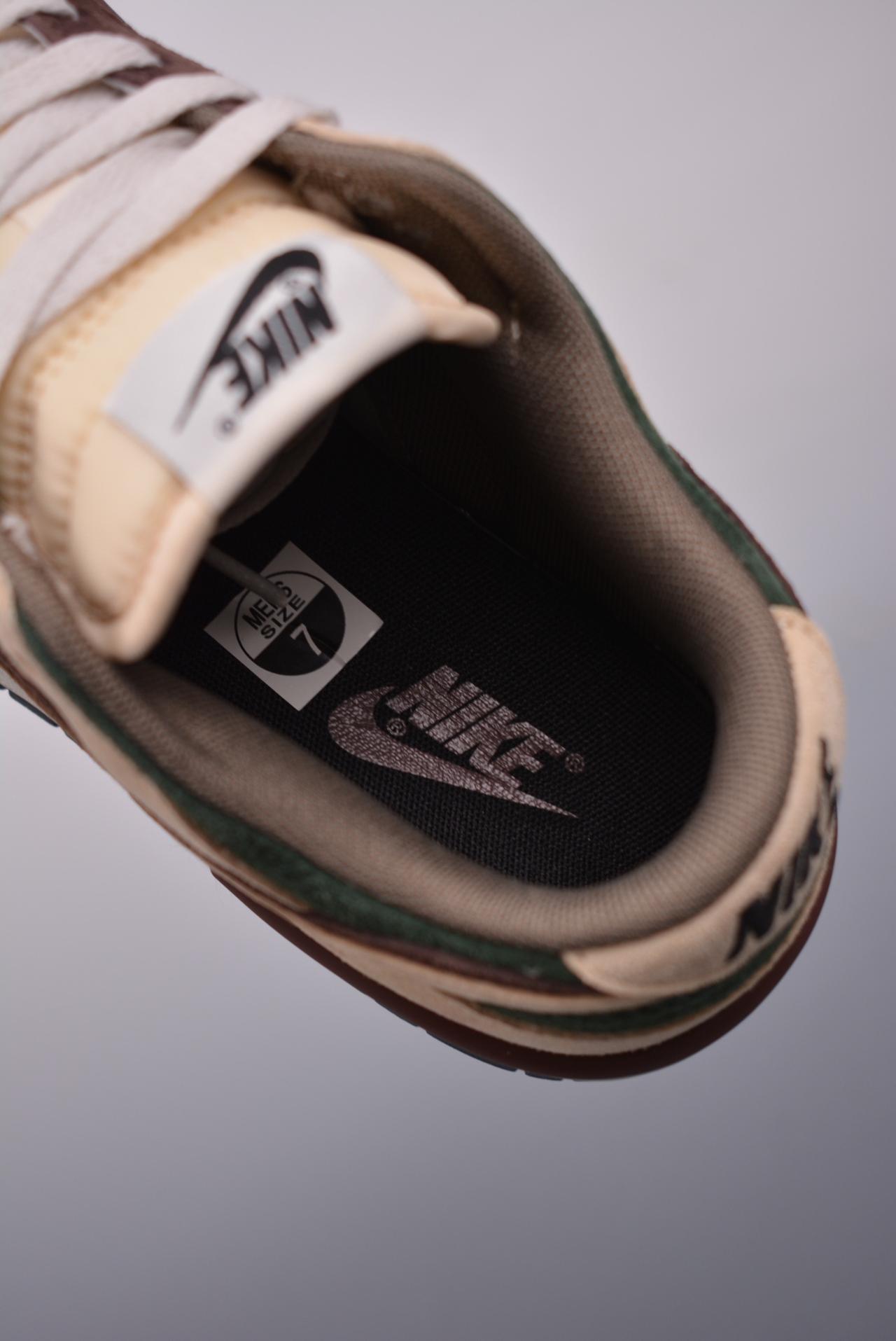 运动鞋, SB Dunk Low, Nike SB Dunk Low - Nike SB Dunk Low 麂皮卡其棕双勾 顶级版本 货号：DZ2794 866OD